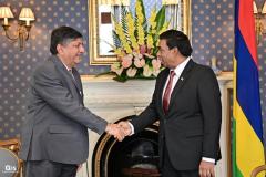 From-left-Hon.-Charan-Singh-with-President-of-Mauritius