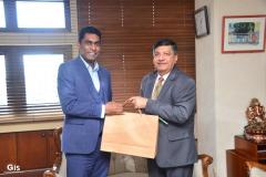 Ho.-Charan-Jeath-Singh-met-with-Minister-of-Arts-and-Cultural-Heritage-Mr-Avinash-Teeluck